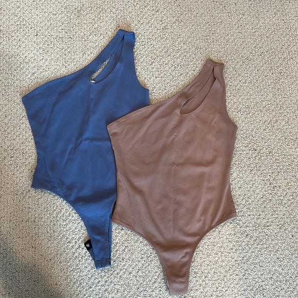 Set of (2) Bodysuits - Picture 1 of 2